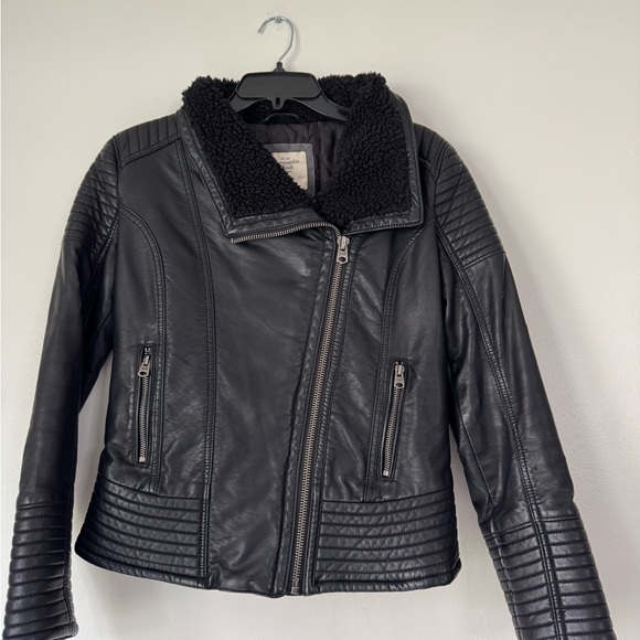 Abercrombie & Fitch Jackets & Blazers - Abercrombie & Fitch Black Leather Jacket with Quilted Details
